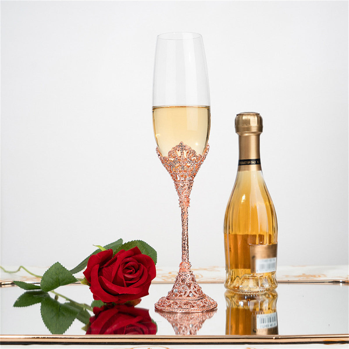 Retro Hollow High-end Champagne Home Goblet